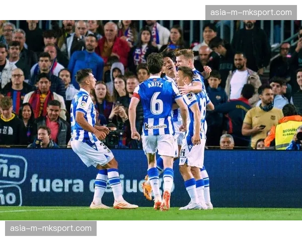 特写：打入绝杀球后，克莱蒙的20岁青训小将泪洒赛场